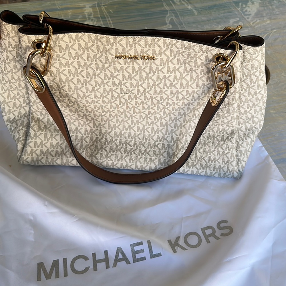 Michael Kors White and Brown Shoulder Bag